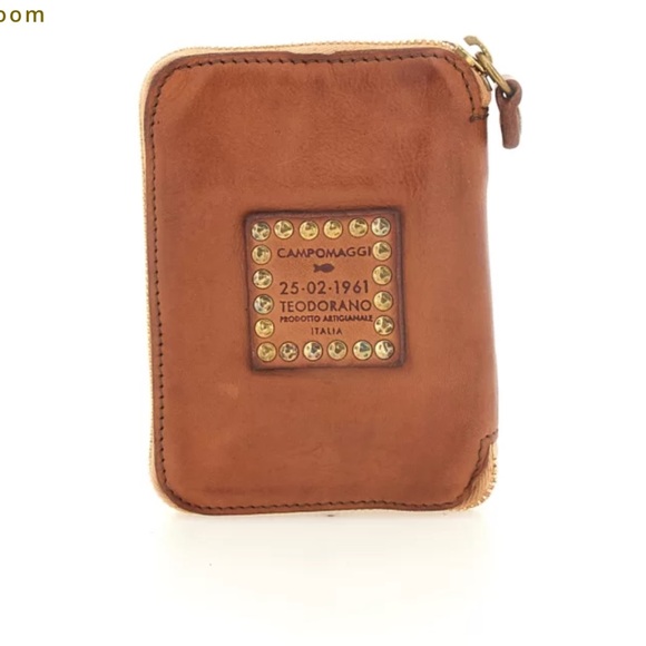 Campmaggi Bella DiNotte I Cognac Leather w/Studs Wallet - Picture 3 of 7